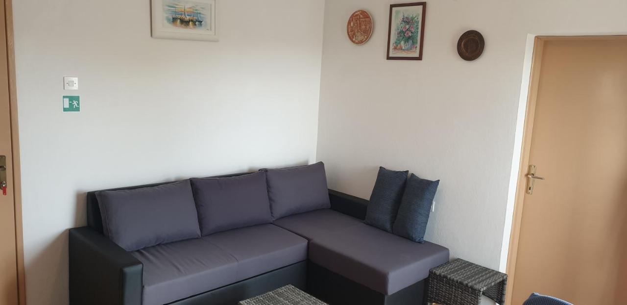 Oaza Apartment Razanac Exterior photo